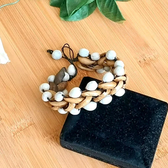 1PC Beautiful Woven Cowrie Shell Beaded Bracelet - Picture 2 of 11